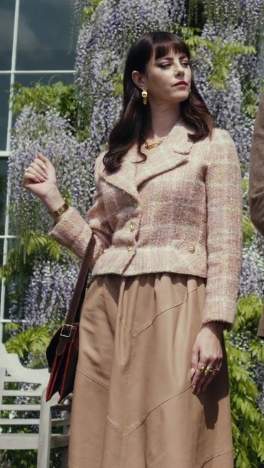 Camel-Toned Leather Midi Skirt of Kaya Scodelario as Susie Glass