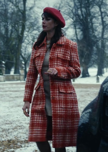 red and white houndstooth coat - Kaya Scodelario (Susie Glass) - The Gentlemen TV Show