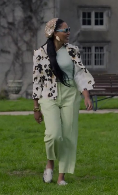 white floral print blazer - Ayesha Curry (Heather) - Irish Wish (2024) Movie