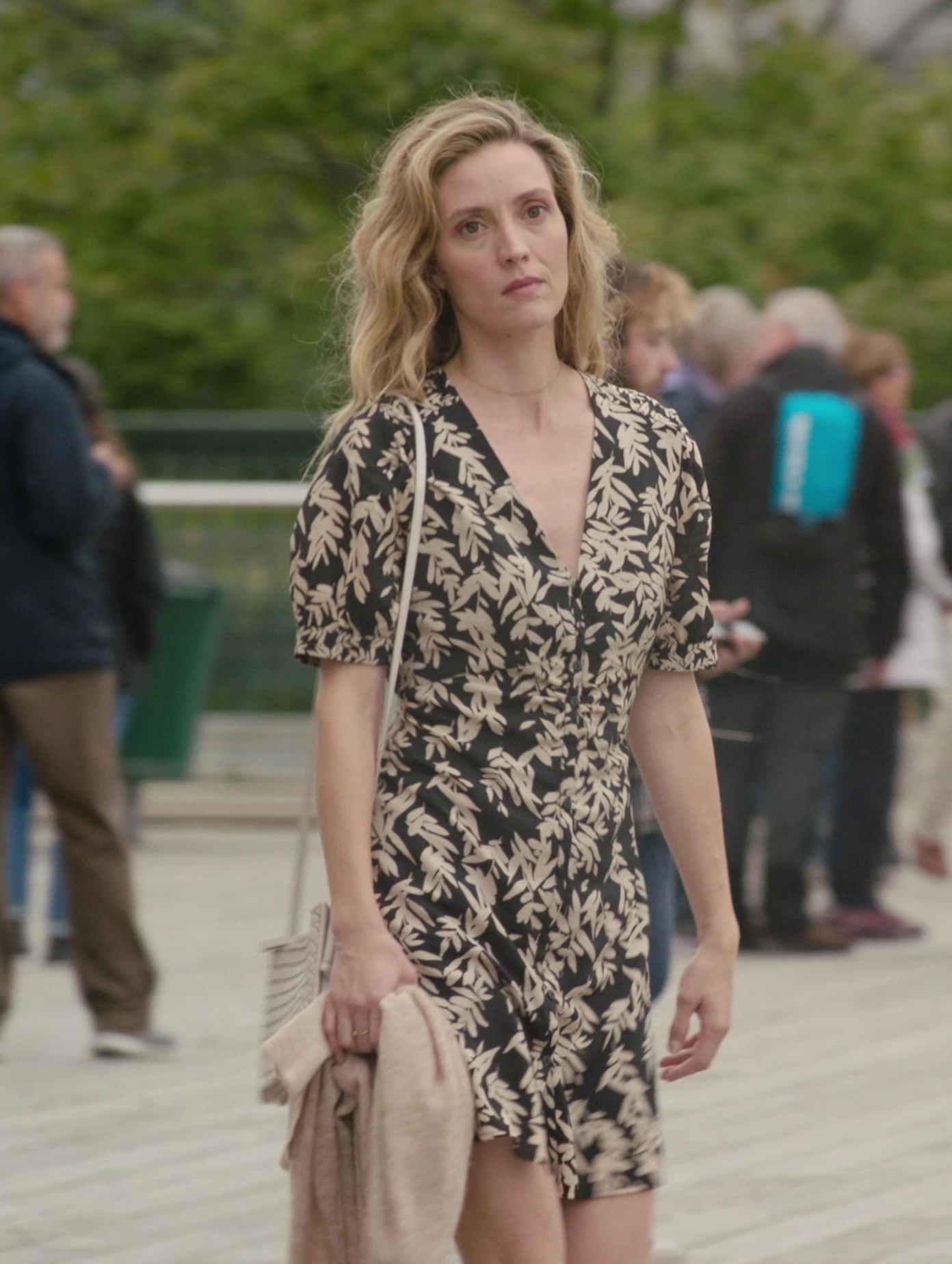 V-Neck Short Dress with Botanical Leaf Print of Evelyne Brochu as Sophie Tremblay