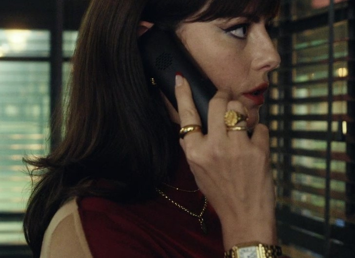 Gold Square Watch of Kaya Scodelario as Susie Glass