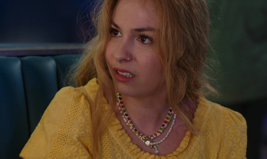 Multicolored Beaded Layered Necklace Worn by Apple Farrelly as Carly