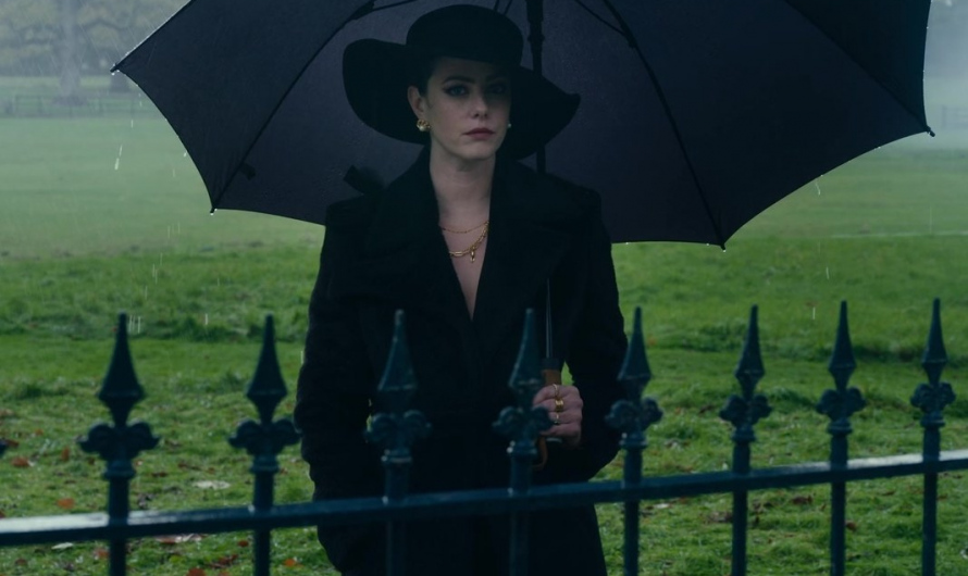 Black Wide-Brimmed Hat Worn by Kaya Scodelario as Susie Glass