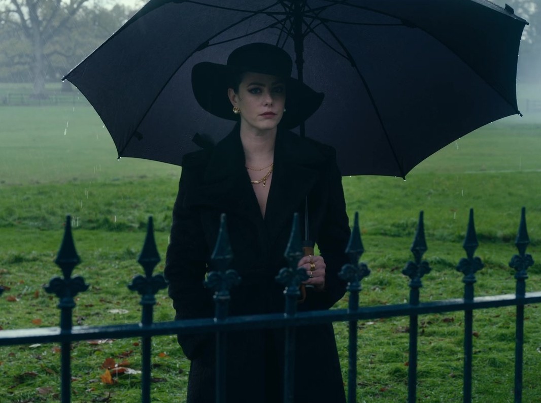 Black Wide-Brimmed Hat Worn by Kaya Scodelario as Susie Glass