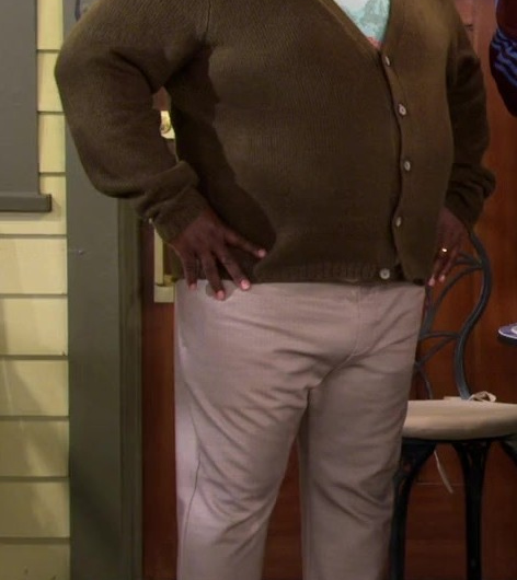 Olive Green Suede Low-Top Sneakers Worn by Cedric the Entertainer as Calvin Butler