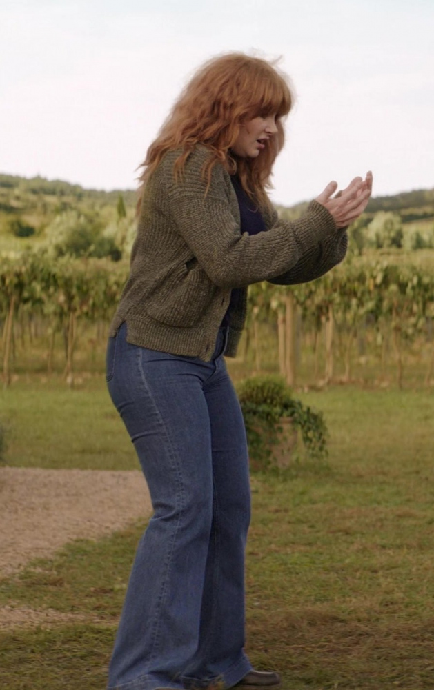blue wide-leg jeans - Bryce Dallas Howard (Elly Conway / Rachel Kylle) - Argylle (2024) Movie