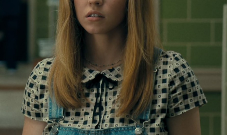 Geometric Print Short-Sleeve Blouse with Bow Tie Neckline Worn by Sydney Sweeney as Julia Cornwall