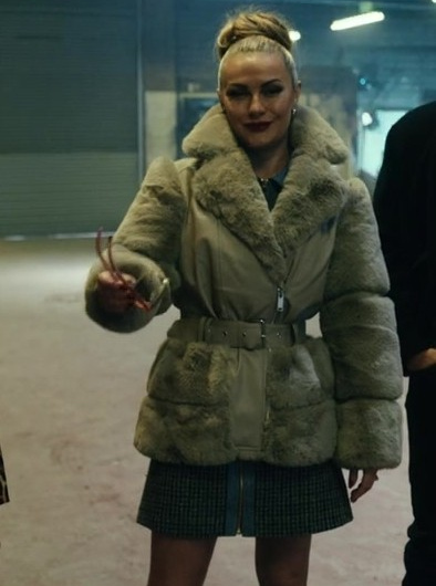 Belted Puffer Coat with Faux Fur of Chanel Cresswell as Tammy