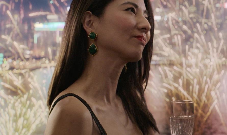 Emerald Green Teardrop Earrings  of Jing Lusi as Li Na