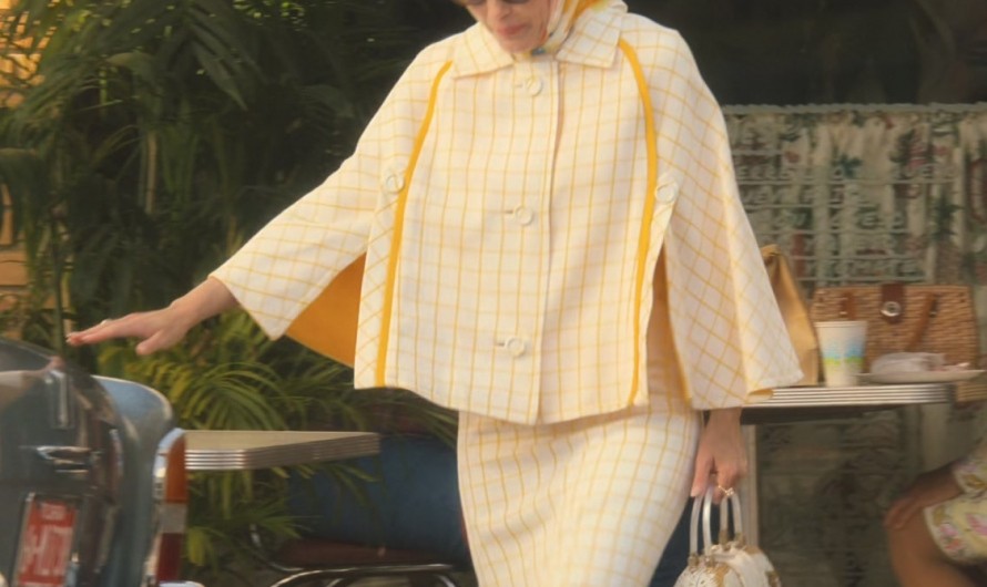 Sunny Checkered Cape Jacket Worn by Leslie Bibb as Dinah