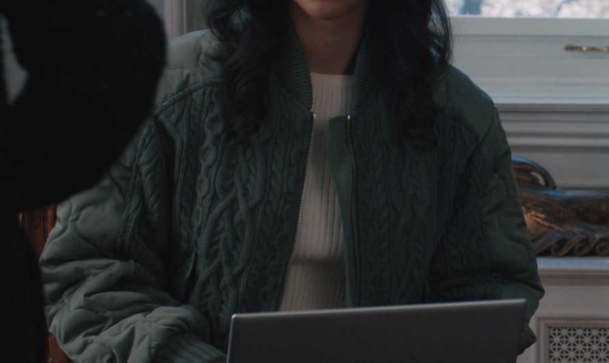 Green Dual-Texture Quilted and Knit Bomber Jacket of Olivia Khoshatefeh as Annie Leonard