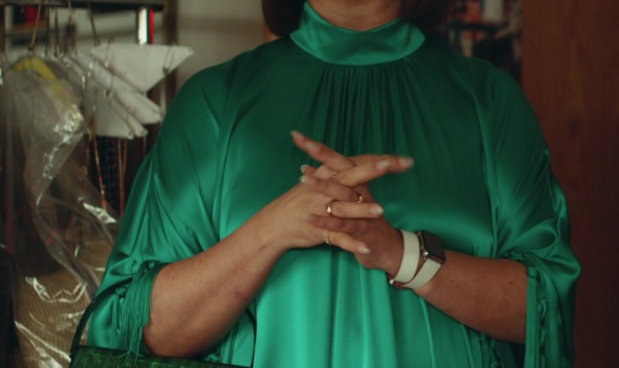 Emerald Green Acrylic Tote Clutch of Maya Rudolph as Molly Wells