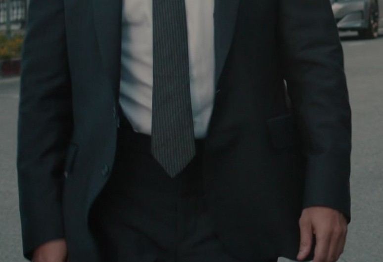 Charcoal Grey Suit of Colin Farrell as John Sugar