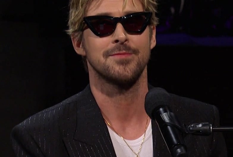 Cat Eye Frame Sunglasses of Ryan Gosling as Guest