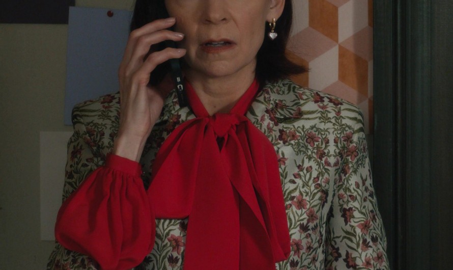 Botanical Motif Fitted Jacket of Carrie Preston as Elsbeth Tascioni