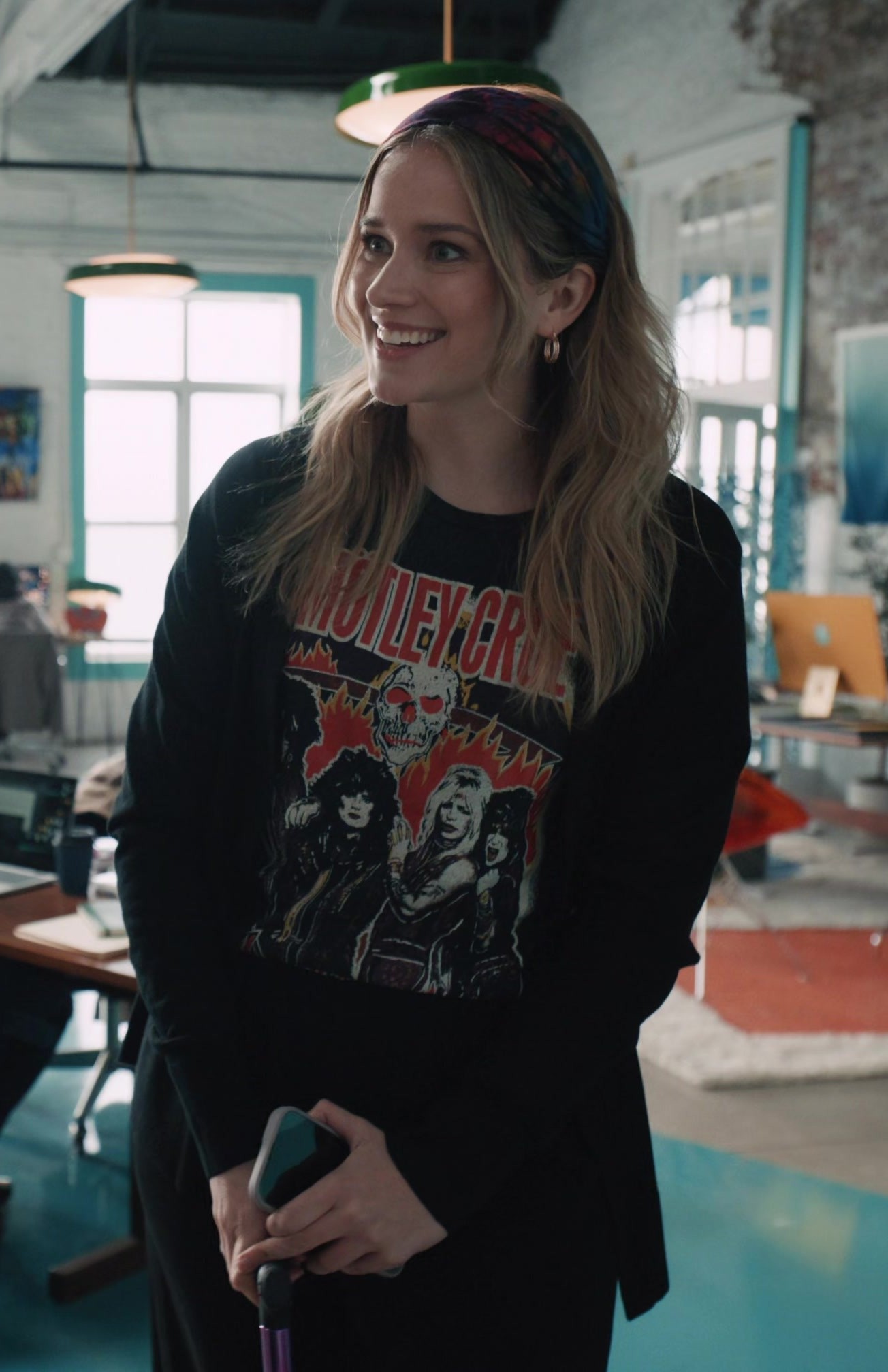 Mötley Crüe Band Black Tee of Elizabeth Lail as Quinn Powers