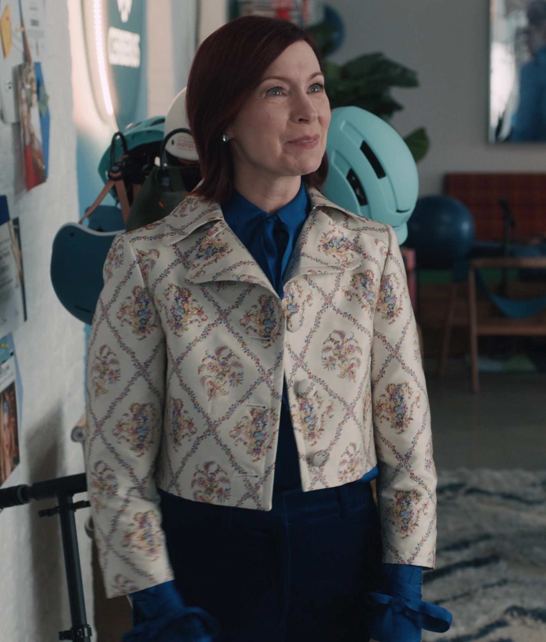 Floral Pattern Jacquard Cropped Jacket of Carrie Preston as Elsbeth Tascioni