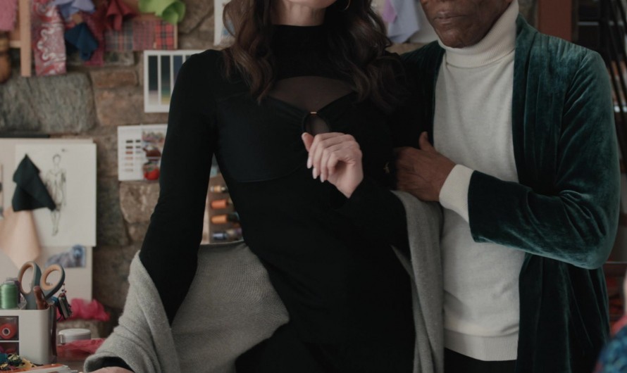 Black Cut Out Long Sleeve Jumpsuit of Laura Benanti as Nadine Clay