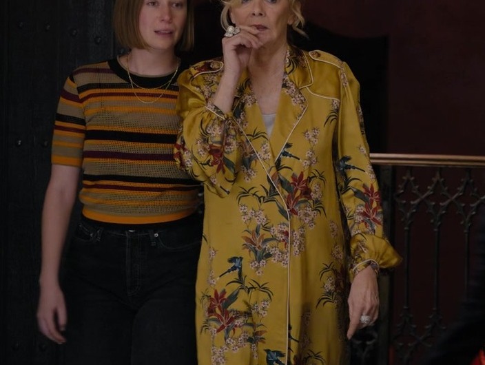 Yellow Floral Silk Robe Evening Dress of Jean Smart as Deborah Vance