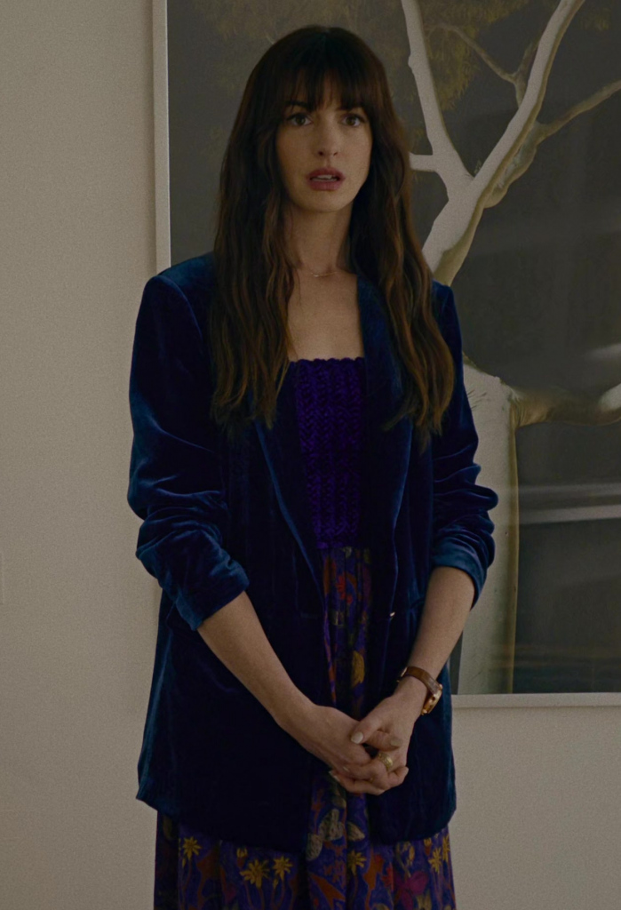 blue velvet blazer - Anne Hathaway (Solène) - The Idea of You (2024) Movie