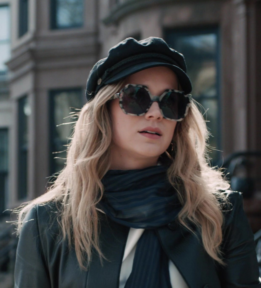 Grey Pale Tortoiseshell Oversized Hexagon Sunglasses of Elizabeth Lail as Quinn Powers