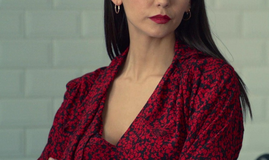 Elegant Red Floral Blouse with Long Sleeves of Nina Dobrev as Amanda