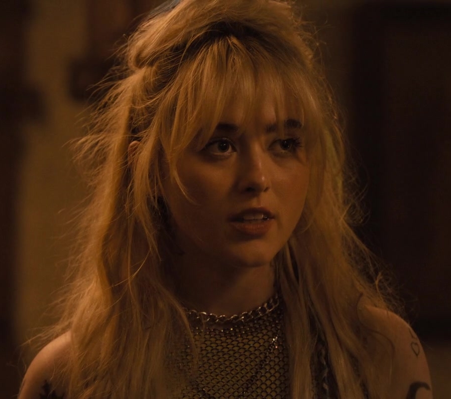 stainless steel chain necklace - Kathryn Newton (Sammy) - Abigail (2024) Movie