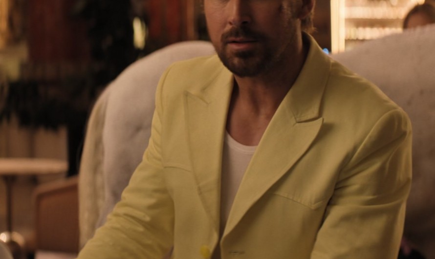 Pastel Yellow Blazer of Ryan Gosling as Colt Seavers