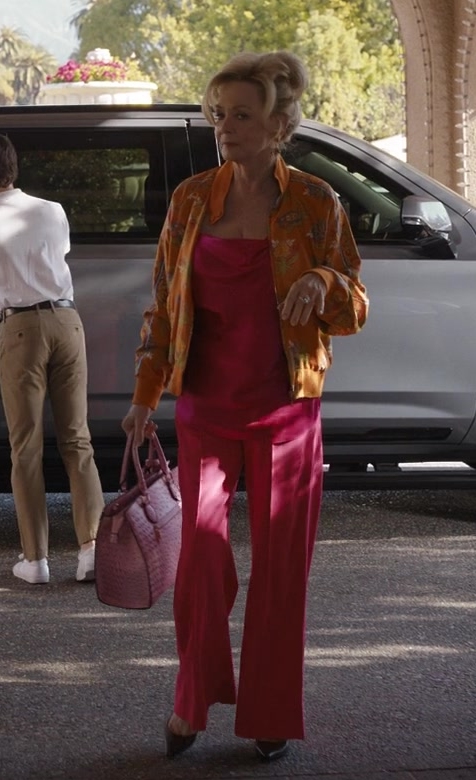 pink wide-leg trousers - Jean Smart (Deborah Vance) - Hacks TV Show