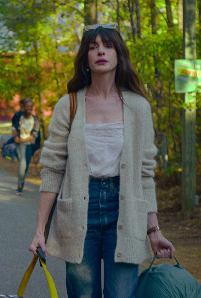 cozy beige knit cardigan - Anne Hathaway (Solène) - The Idea of You (2024) Movie