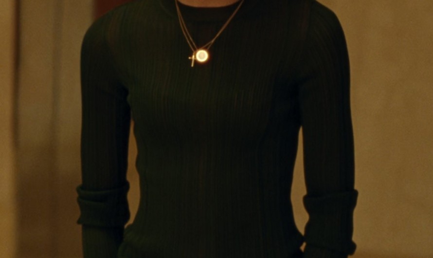 Green Crew Neck Knit Top of Zendaya as Tashi Duncan