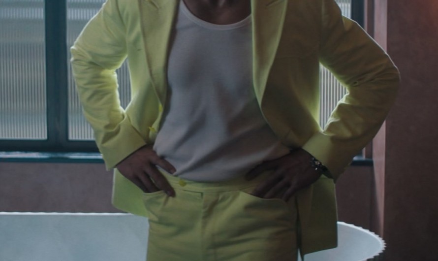 Bright Yellow Two-Piece Suit of Ryan Gosling as Colt Seavers