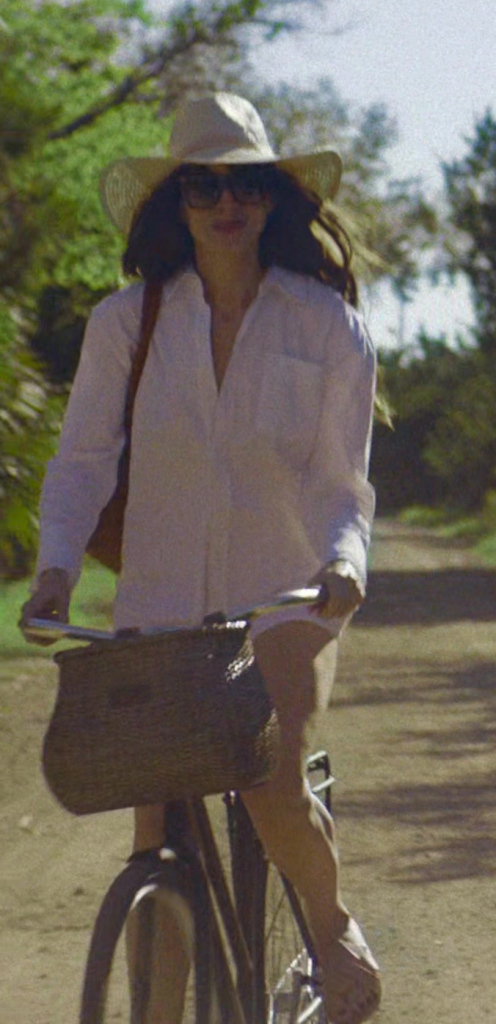 white button down linen shirt - Anne Hathaway (Solène) - The Idea of You (2024) Movie