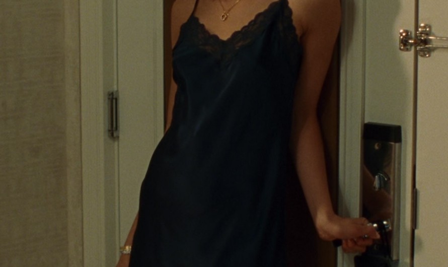 Dark Blue Satin Nightgown of Zendaya as Tashi Duncan