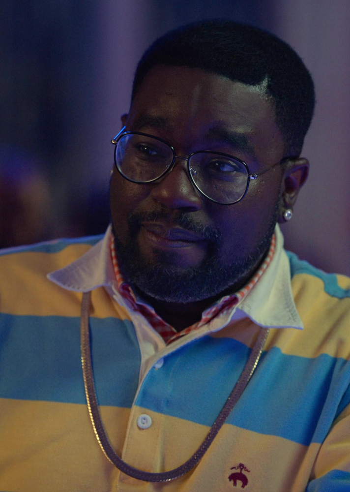 Gold Snake Chain of Lil Rel Howery as Ray
