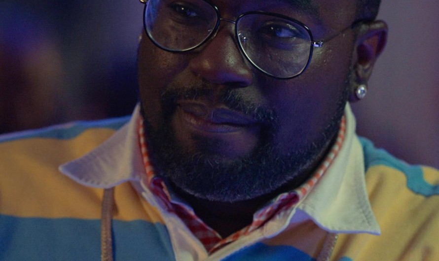 Gold Snake Chain of Lil Rel Howery as Ray