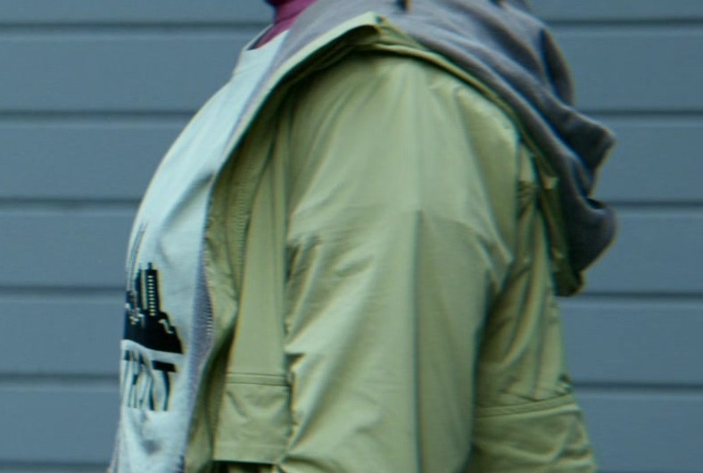 Olive Hooded Windbreaker Jacket of Susan Heyward as Sister Sage