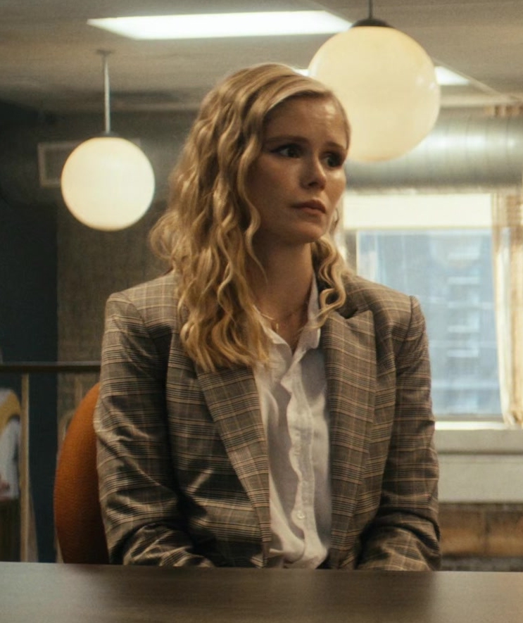 Tailored Checkered Blazer of Erin Moriarty as Annie January / Starlight