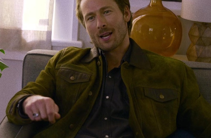Olive Green Field Jacket of Glen Powell as Gary Johnson