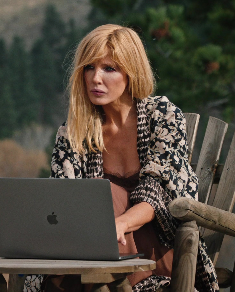 kimono with floral pattern - Kelly Reilly (Bethany "Beth" Dutton) - Yellowstone TV Show