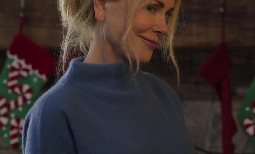 Blue Mock Neck Sweater of Nicole Kidman as Brooke Harwood