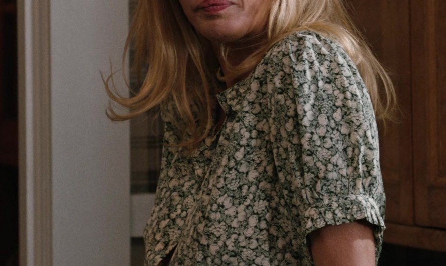 Green Floral Short Sleeve Button Down Top of Kelly Reilly as Bethany “Beth” Dutton
