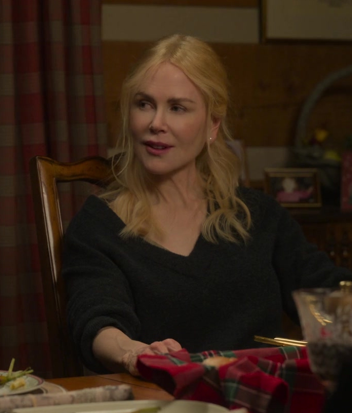v-neck sweater - Nicole Kidman (Brooke Harwood) - A Family Affair (2024) Movie