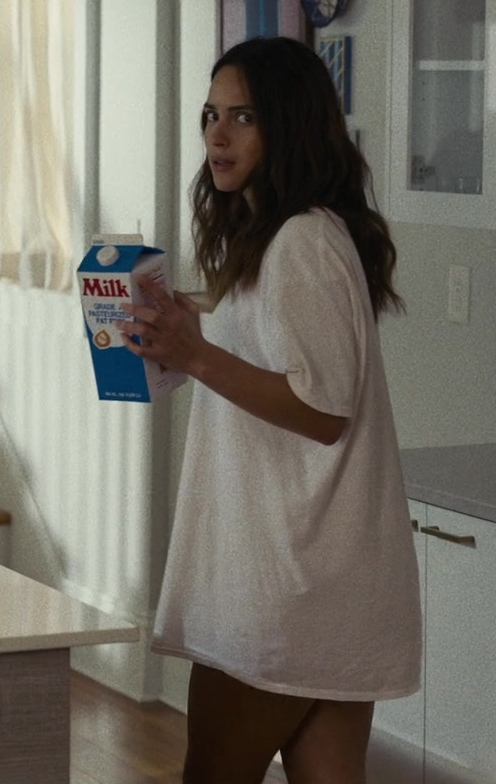 white oversized tee - Adria Arjona (Madison Figueroa Masters) - Hit Man (2023) Movie