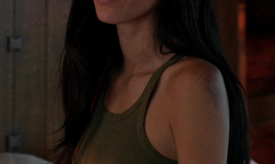 Green Ribbed Tank Top of Kelsey Asbille as Monica Long Dutton