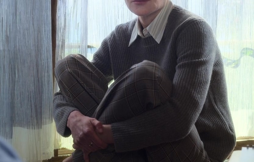 High-Waisted Plaid Pants of Nicole Kidman as Brooke Harwood