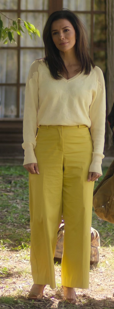 soft yellow jumper with intricate floral design - Eva Longoria (Gala) - Land of Women TV Show
