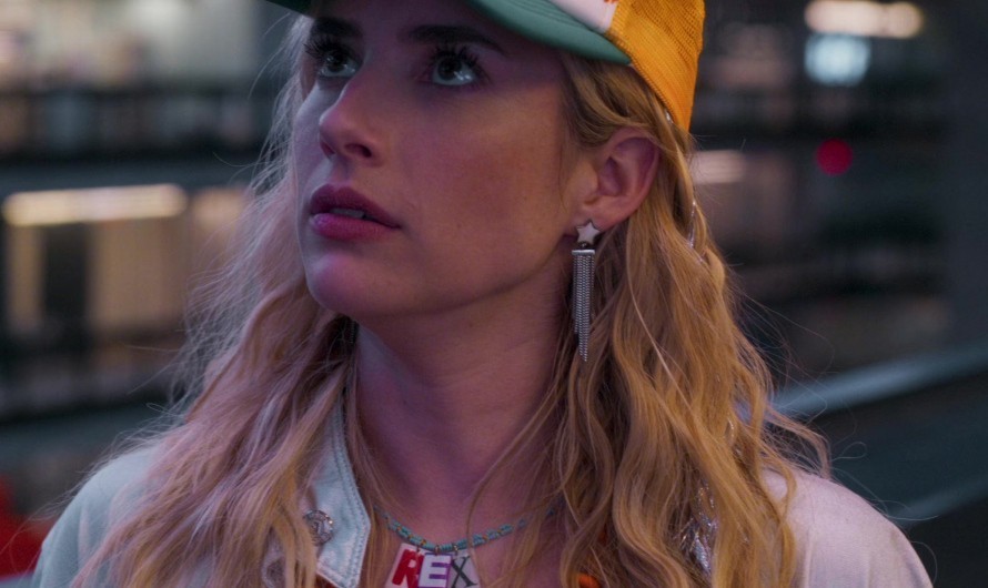 Glamorous Star-Shaped Drop Earrings with Sparkling Tassels of Emma Roberts as Rex Simpson