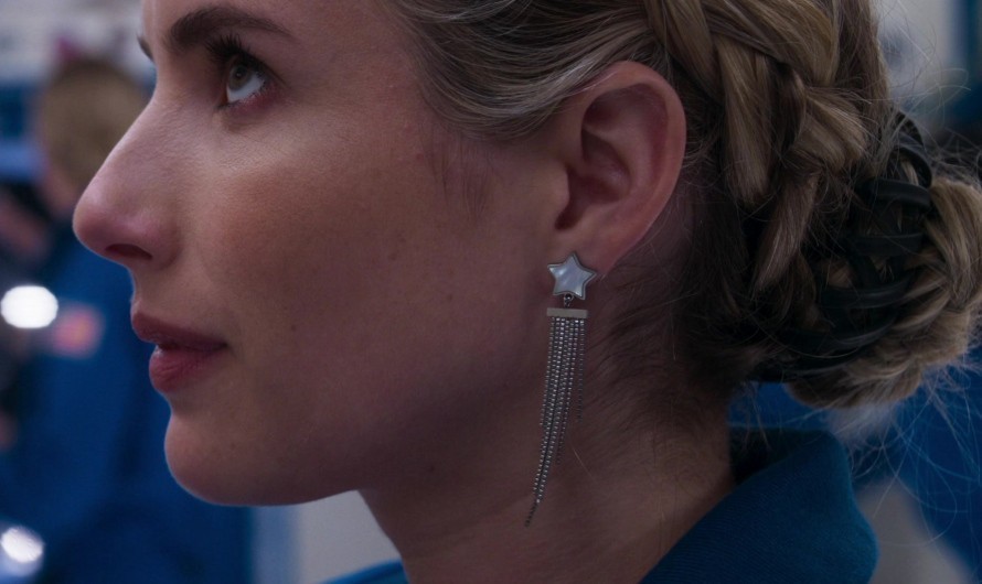 Star Drop Earrings with Shimmering Tassels of Emma Roberts as Rex Simpson