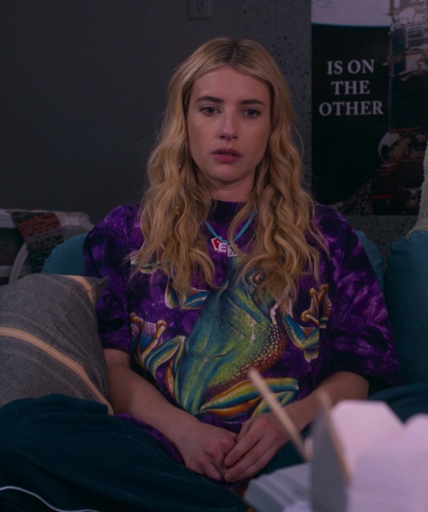 Fashionable Purple Sweatshirt Adorned with Unique Frog Graphic of Emma Roberts as Rex Simpson